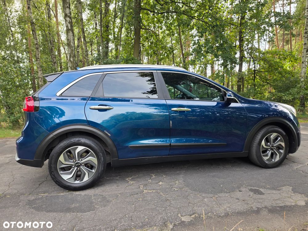 Kia Niro 1.6 GDI Hybrid L Business Line - 13
