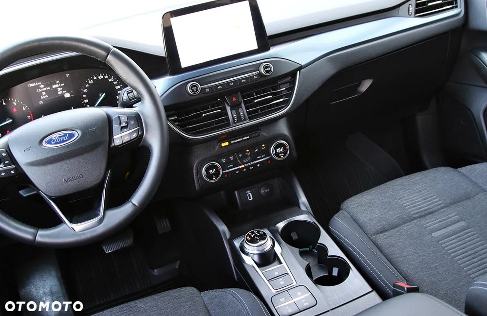 Ford Focus 1.0 EcoBoost Active - 28