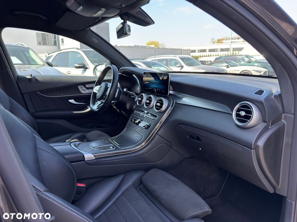 Mercedes-Benz GLC 200 d 4-Matic Business Edition - 24