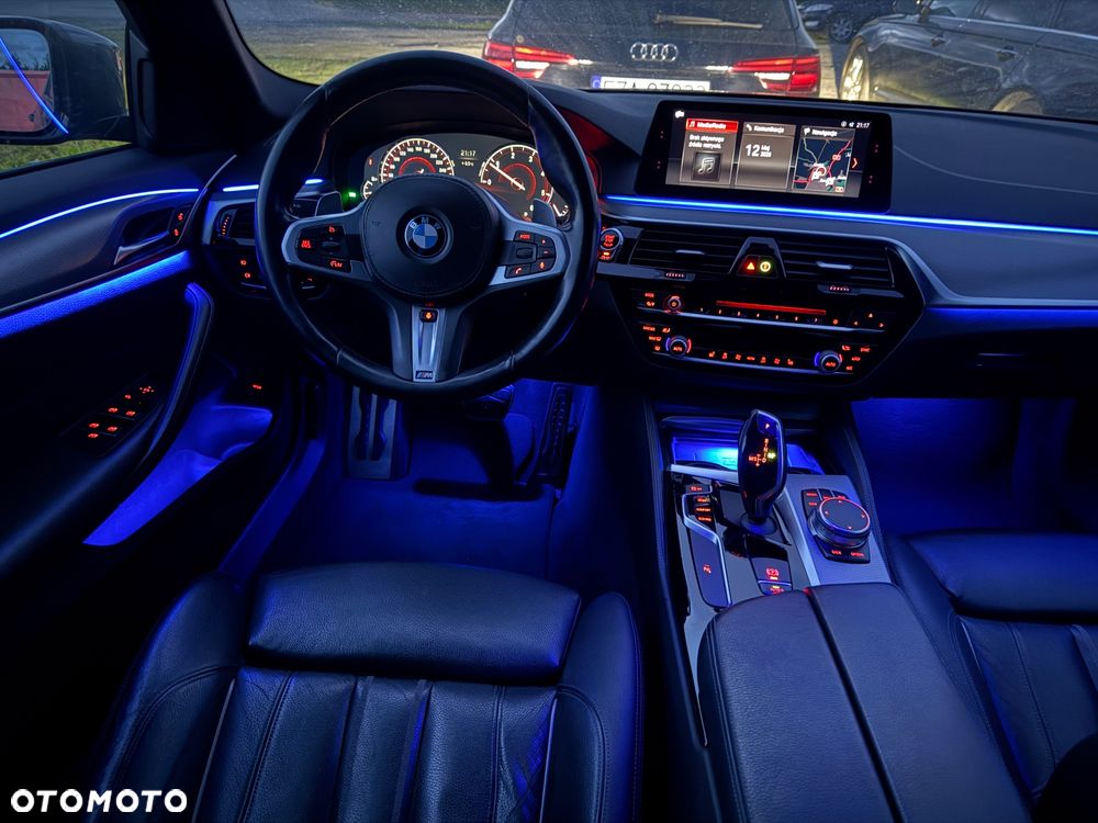 BMW Seria 5 520d M Sport Edition - 29