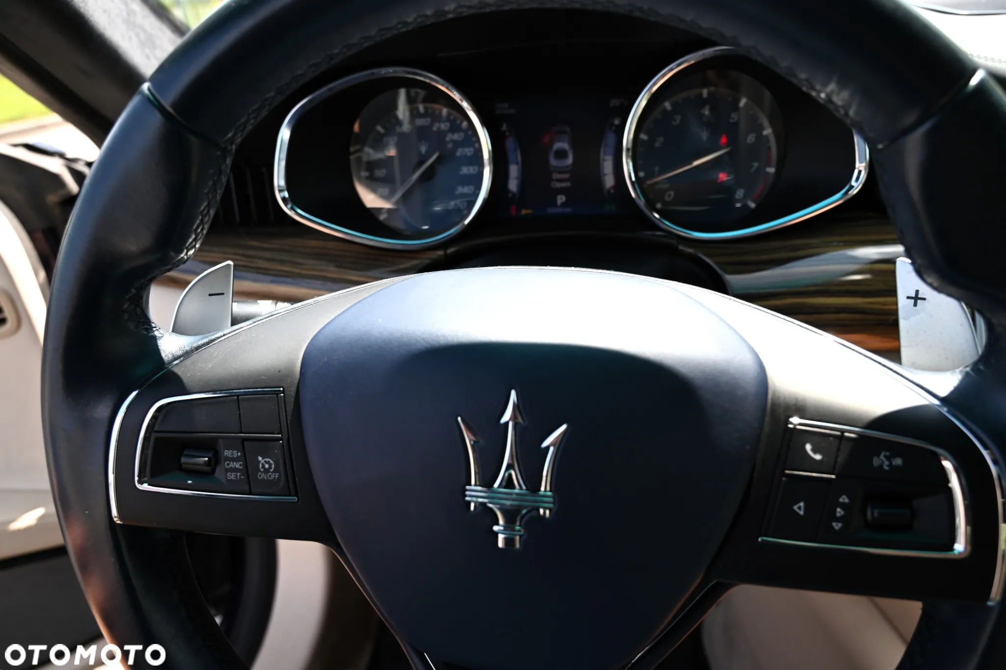 Maserati Quattroporte - 28