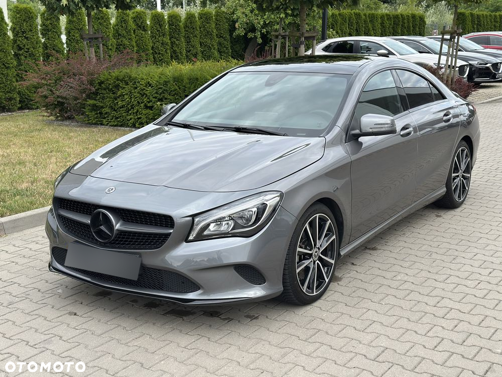 Mercedes-Benz CLA 250 4-Matic - 12