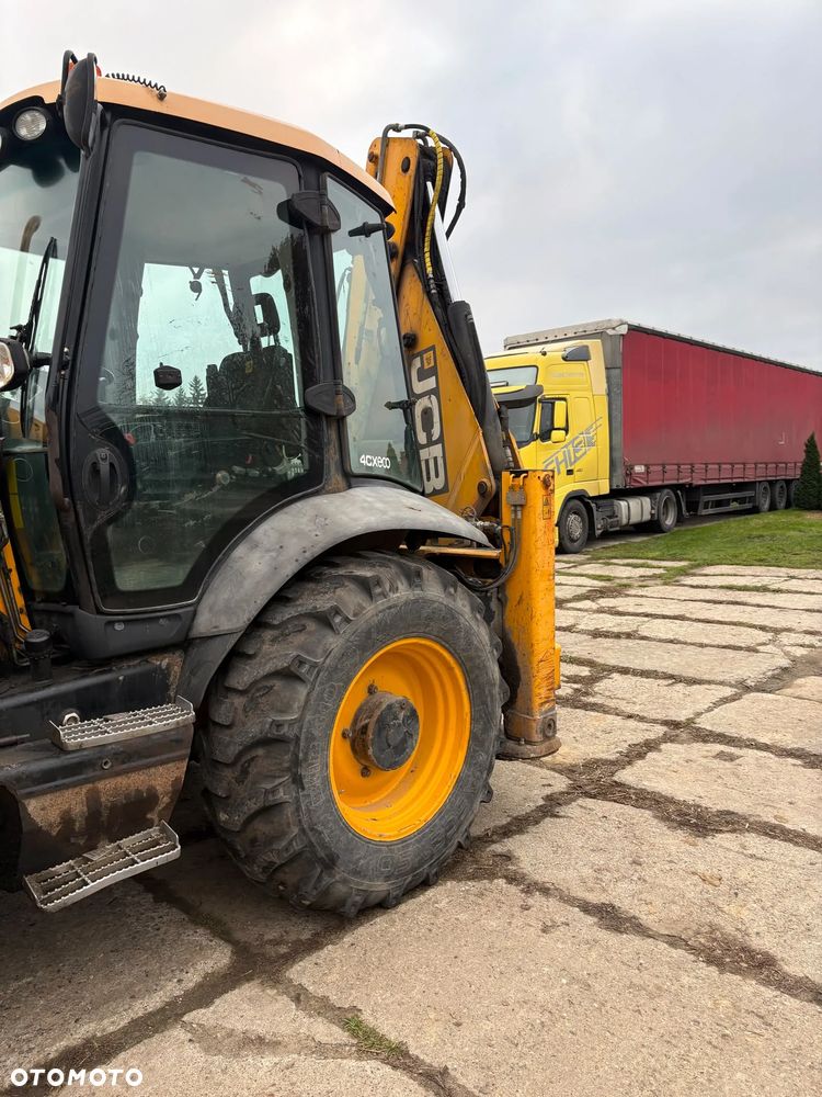 JCB 4CX - 14