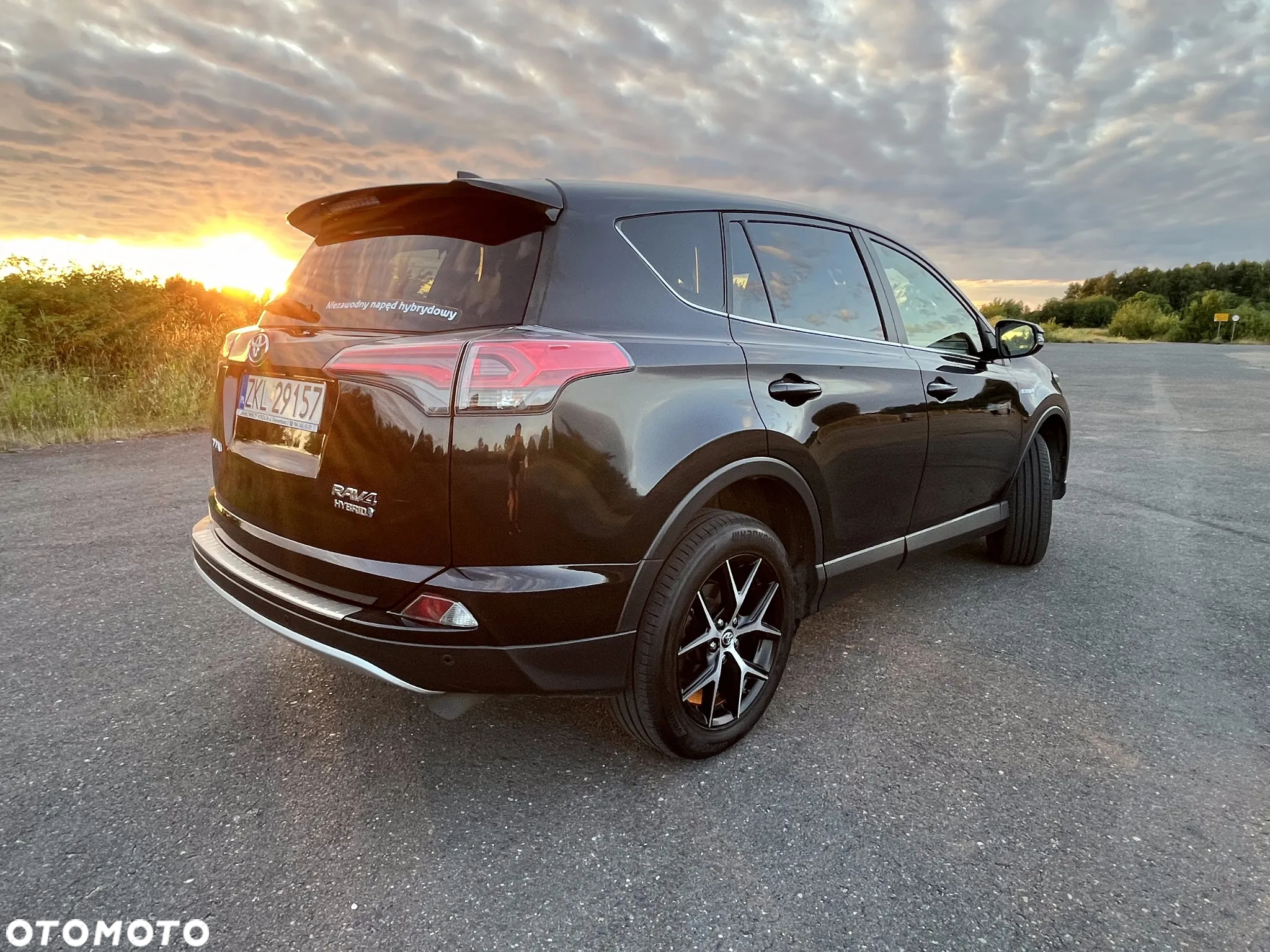 Toyota RAV4 Hybrid Premium 4x2 - 5