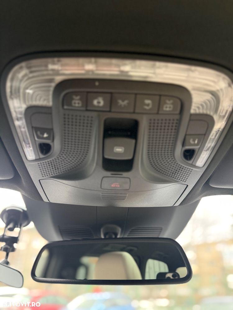 Mercedes-Benz V 300 d Lang 4Matic 9G-TRONIC Avantgarde Edition 2023 - 37