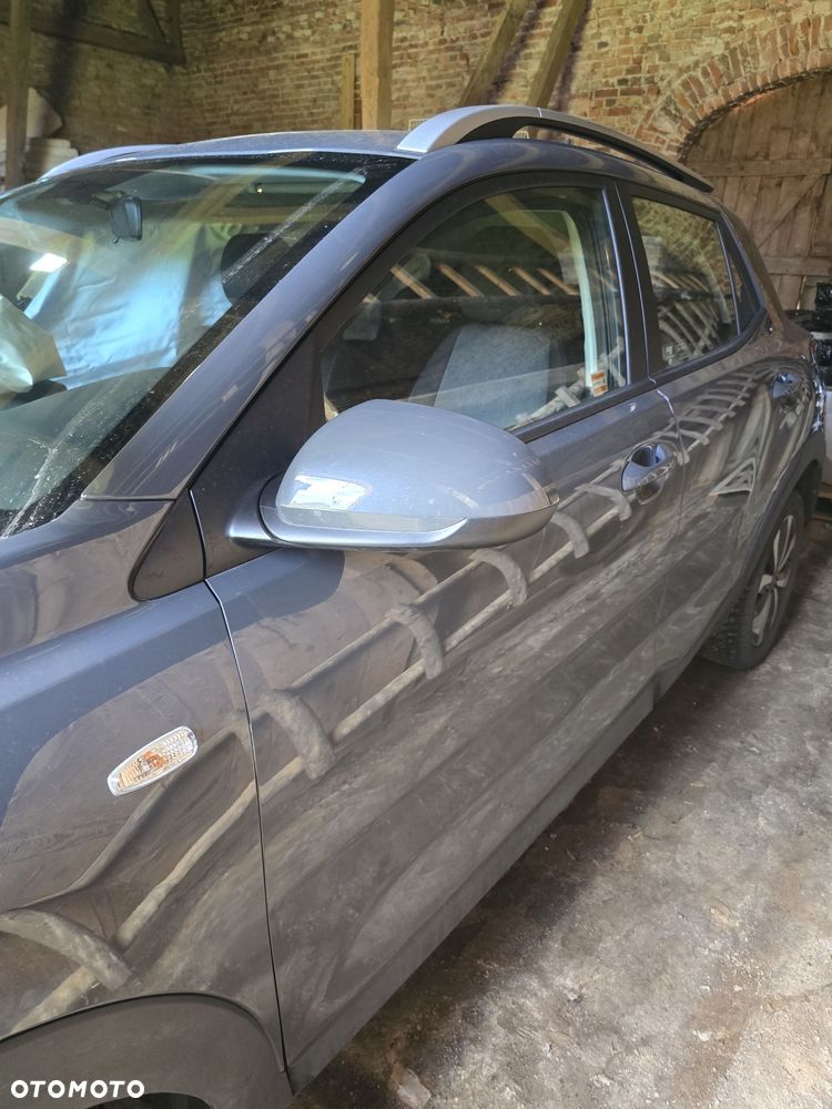 Kia Stonic 1.2 L - 12