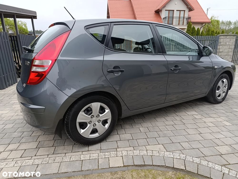 Hyundai i30 1.4 FIFA WM Edition - 8