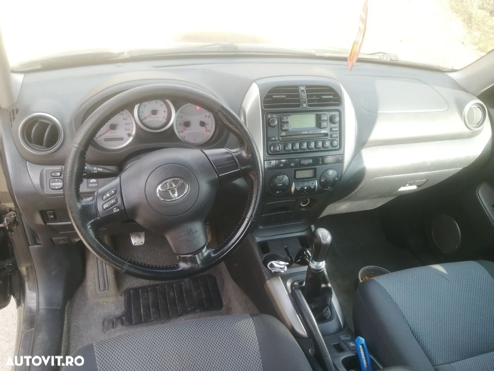 Toyota RAV4 2.0 D-4D Limited - 3
