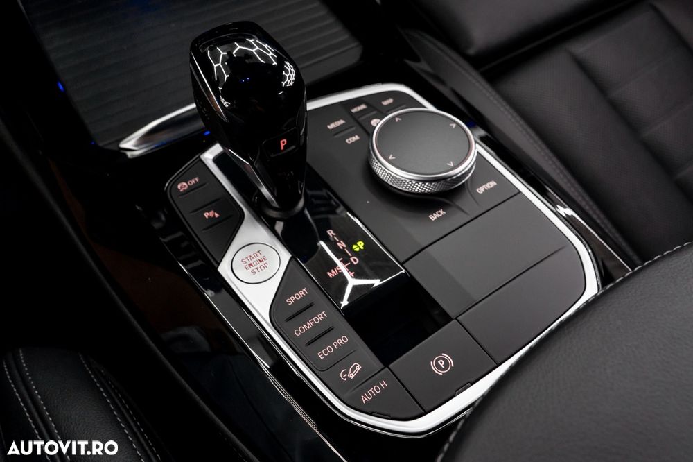 BMW X4 xDrive20i AT MHEV - 33