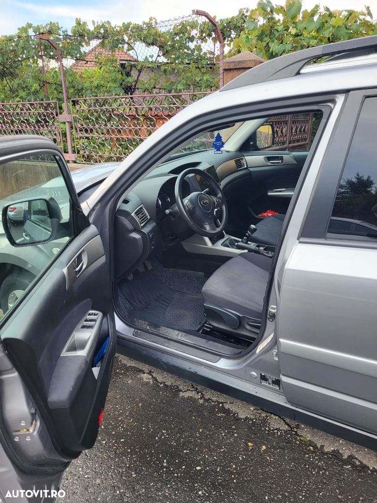 Subaru Forester 2.0X 2N - 9