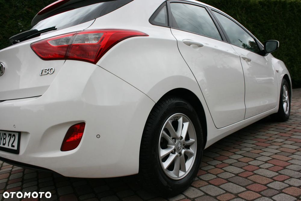 Hyundai i30 1.4 Fifa World Cup Edition - 18