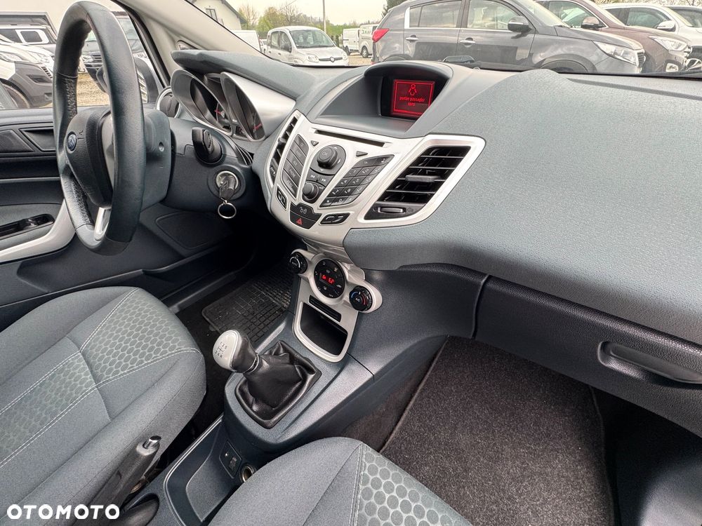 Ford Fiesta 1.4 Titanium - 16