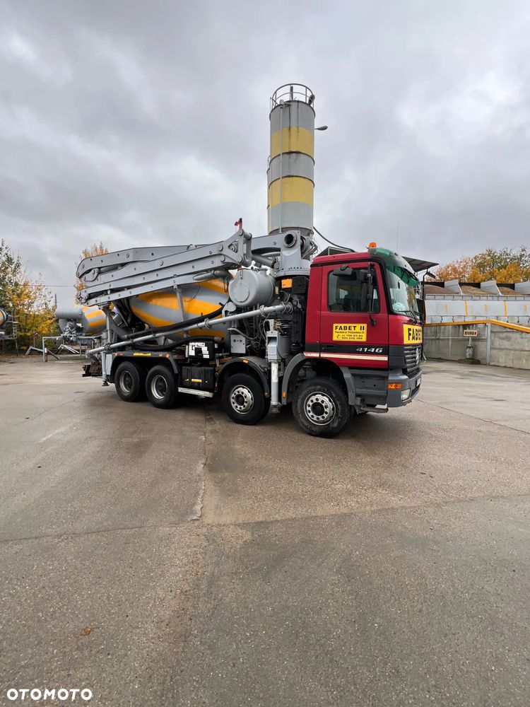 Mercedes-Benz 4146 - 5