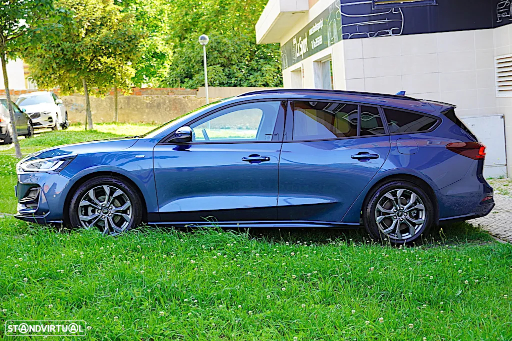 Ford Focus SW 1.0 EcoBoost MHEV ST-Line - 3