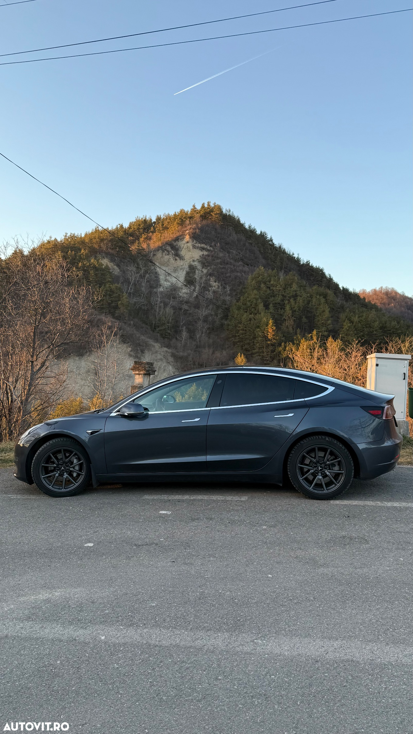 Tesla Model 3 Langstreckenbatterie Allradantrieb Dual Motor - 8