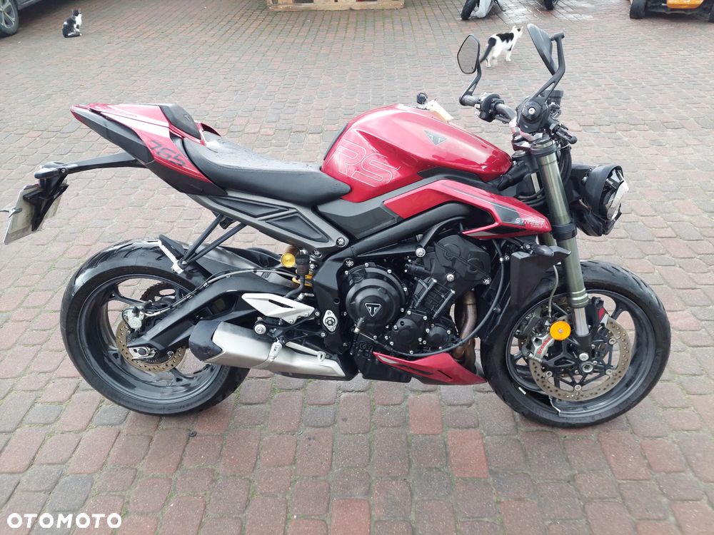 Triumph Street Triple - 6