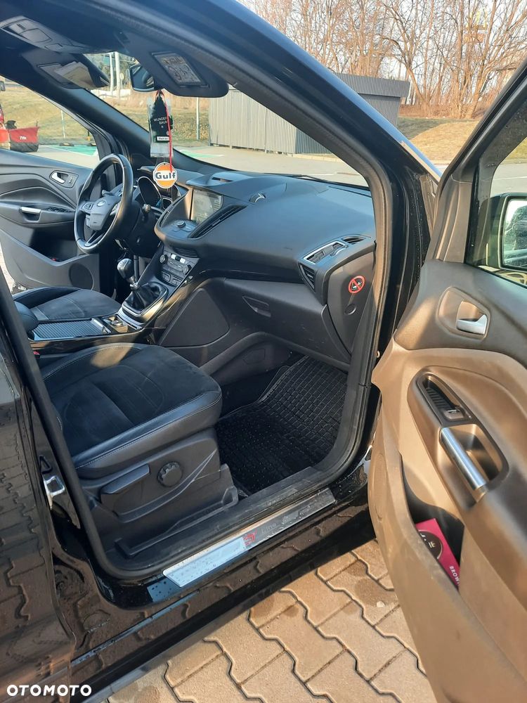 Ford Kuga 2.0 TDCi FWD ST-Line - 39