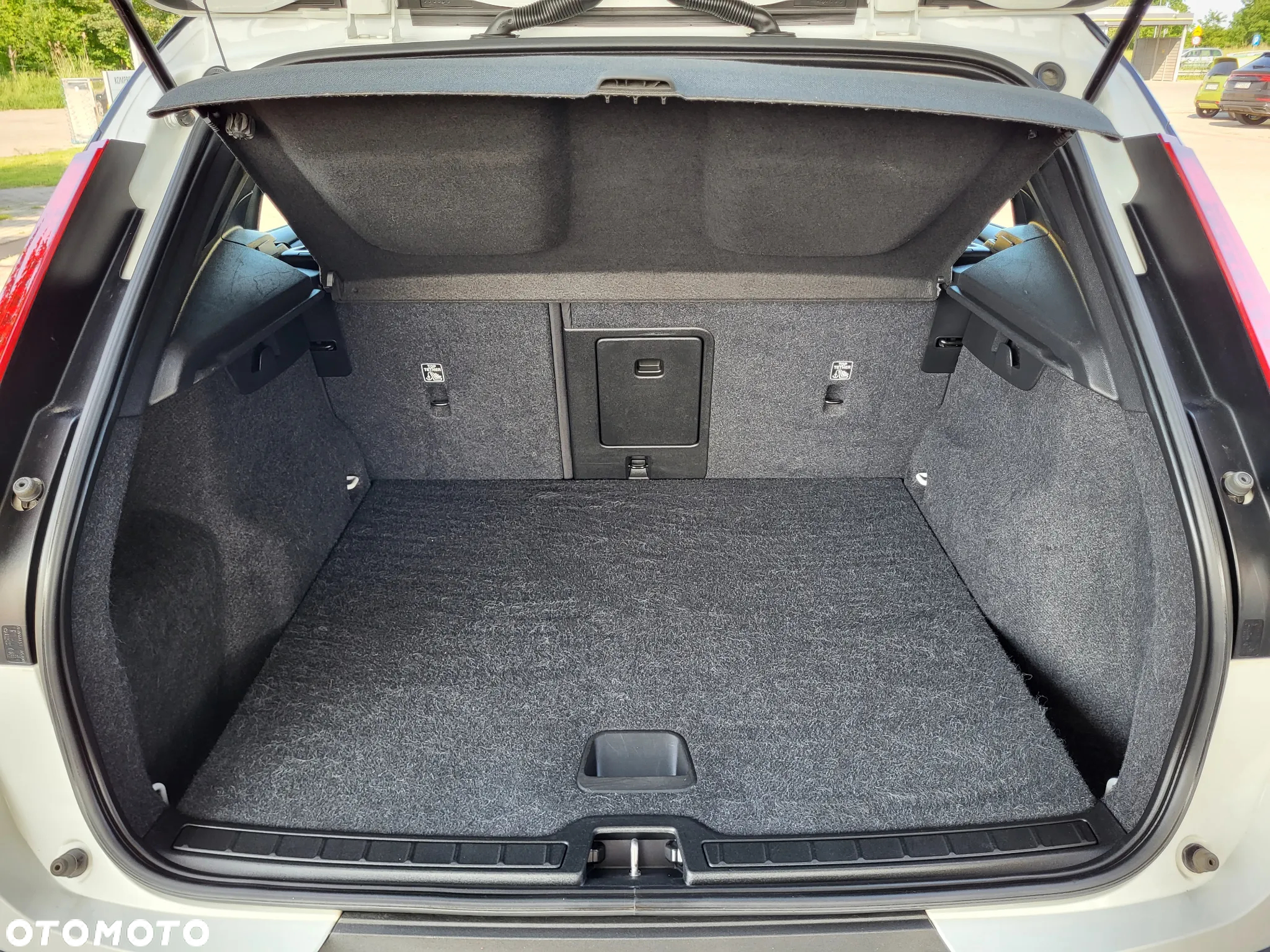 Volvo XC 40 T3 Momentum - 36