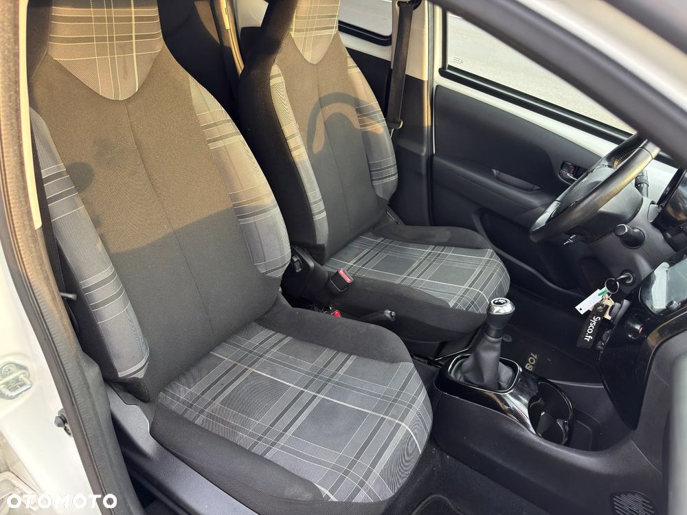 Peugeot 108 PureTech 82 Allure - 21