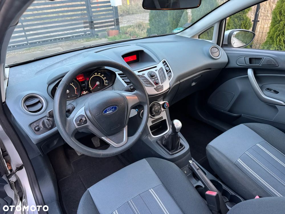 Ford Fiesta 1.25 Ambiente - 6