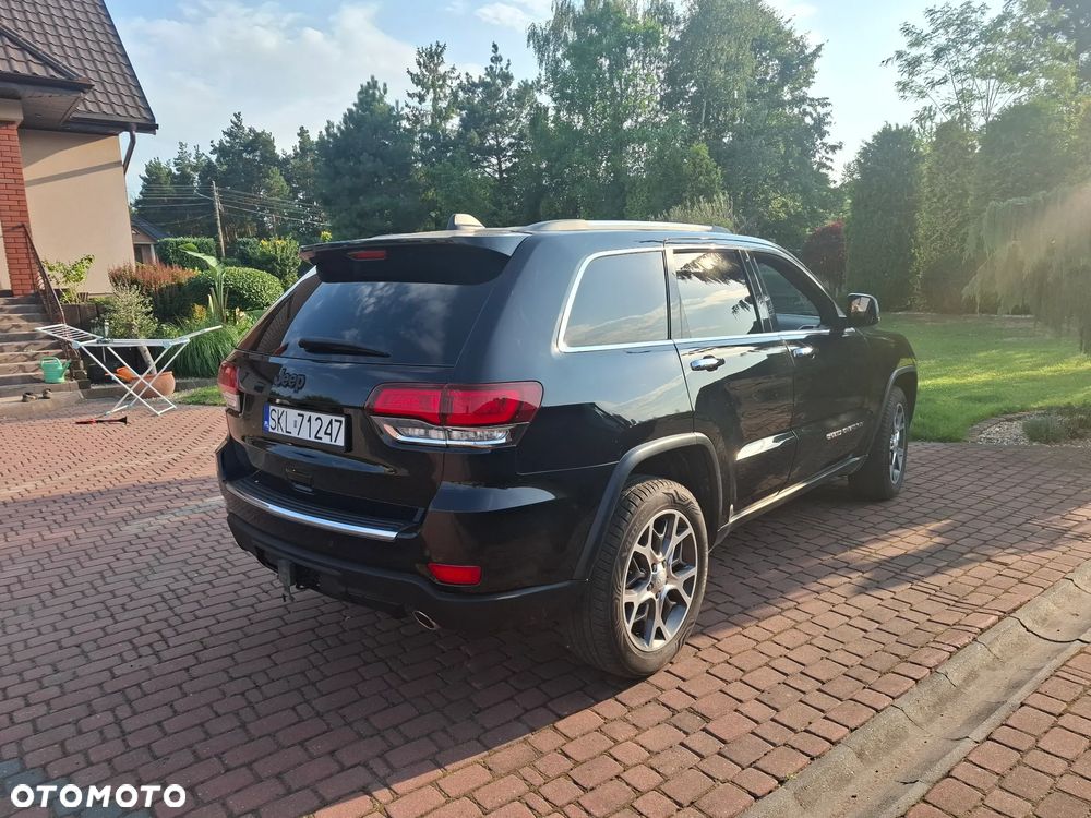 Jeep Grand Cherokee - 8
