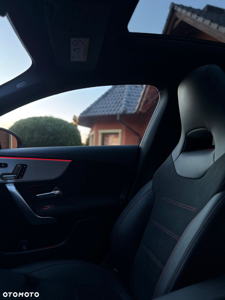 Mercedes-Benz CLA 200 AMG Line 7G-DCT - 27