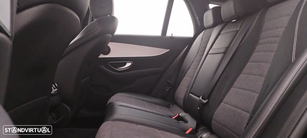 Mercedes-Benz E 300 de Avantgarde - 29