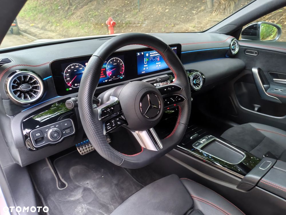 Mercedes-Benz CLA 200 mHEV AMG Line 7G-DCT - 9