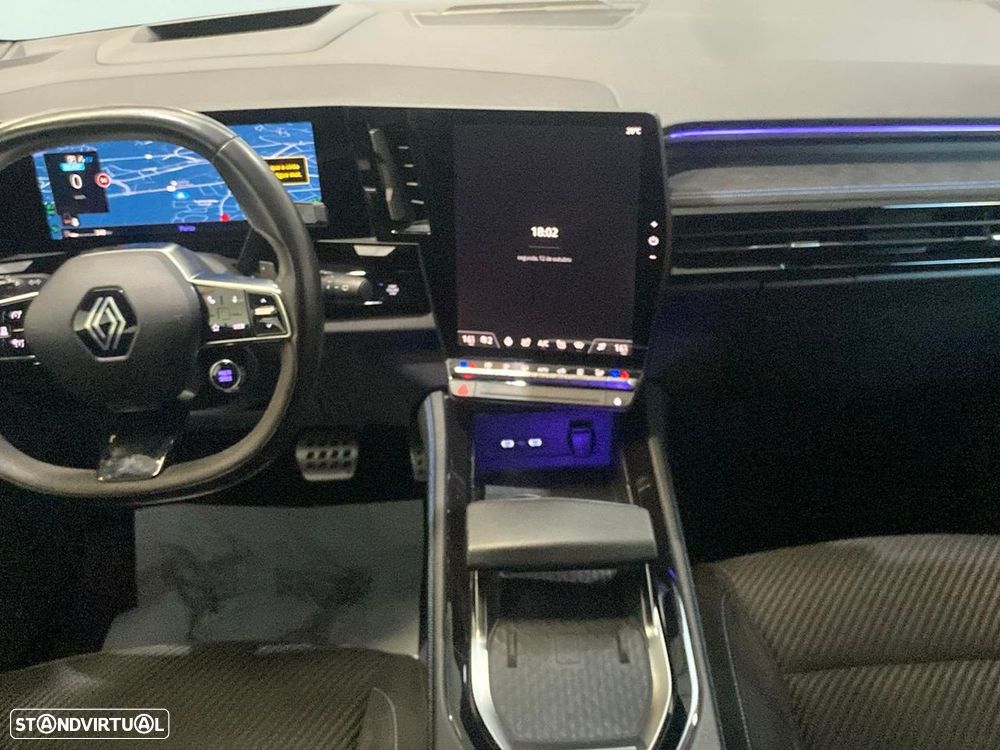 Renault Austral 1.2 E-Tech Iconic Espirit - 9