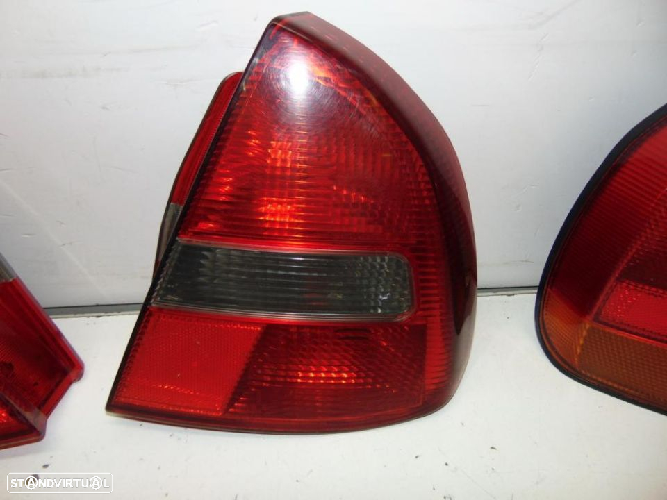 Mitsubishi Carisma farolins - 3