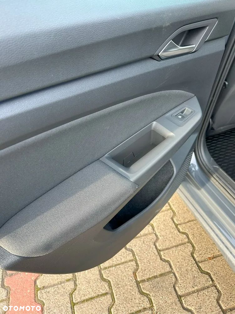Volkswagen Golf - 26