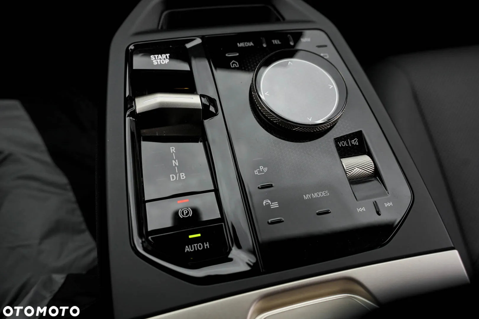 BMW iX xDrive40 - 17