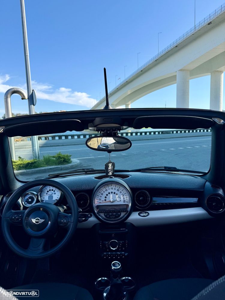MINI Cabrio Cooper D - 4