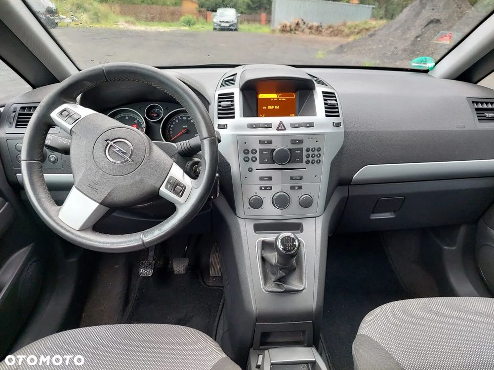 Opel Zafira - 7