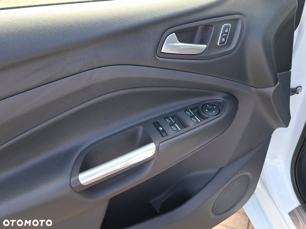 Ford Kuga 1.5 EcoBoost 4WD Titanium - 15