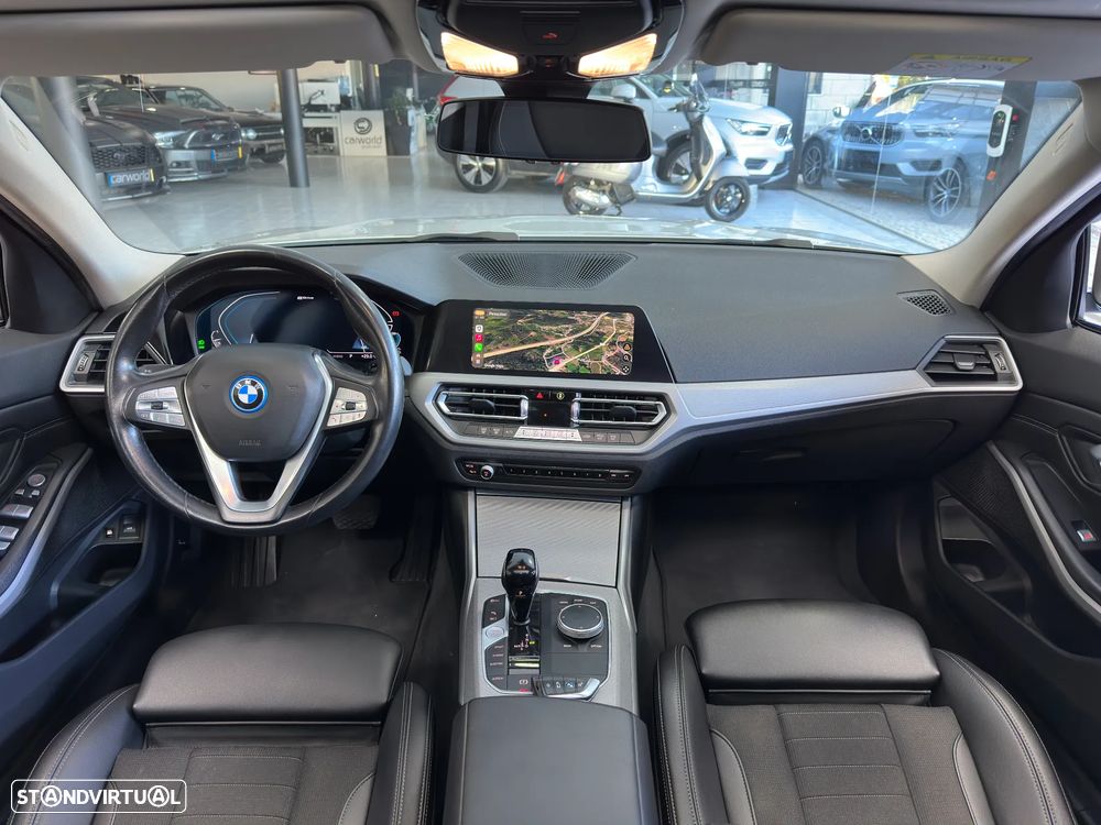 BMW 330 e Corporate Edition Auto - 13