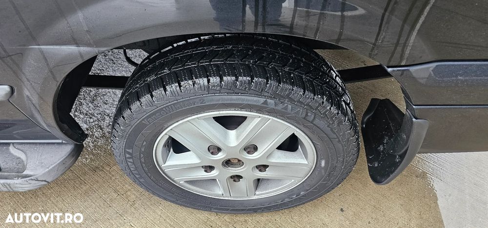 Ford Transit MWB Kombi Ambiente - 9