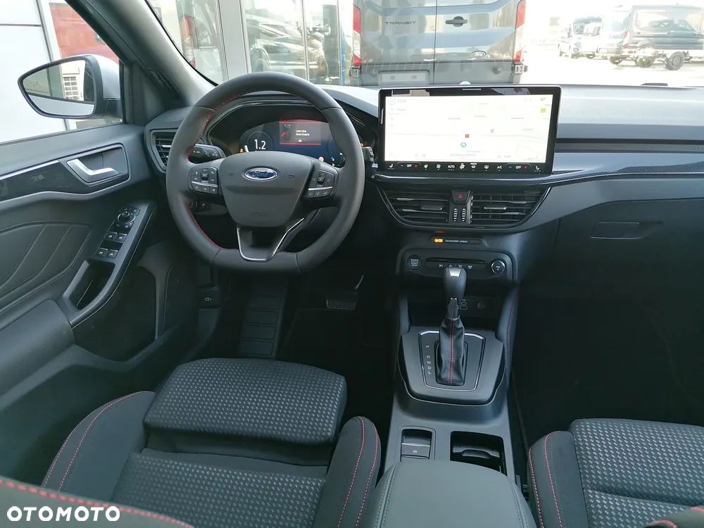 Ford Focus 1.0 EcoBoost mHEV ST-Line X - 28