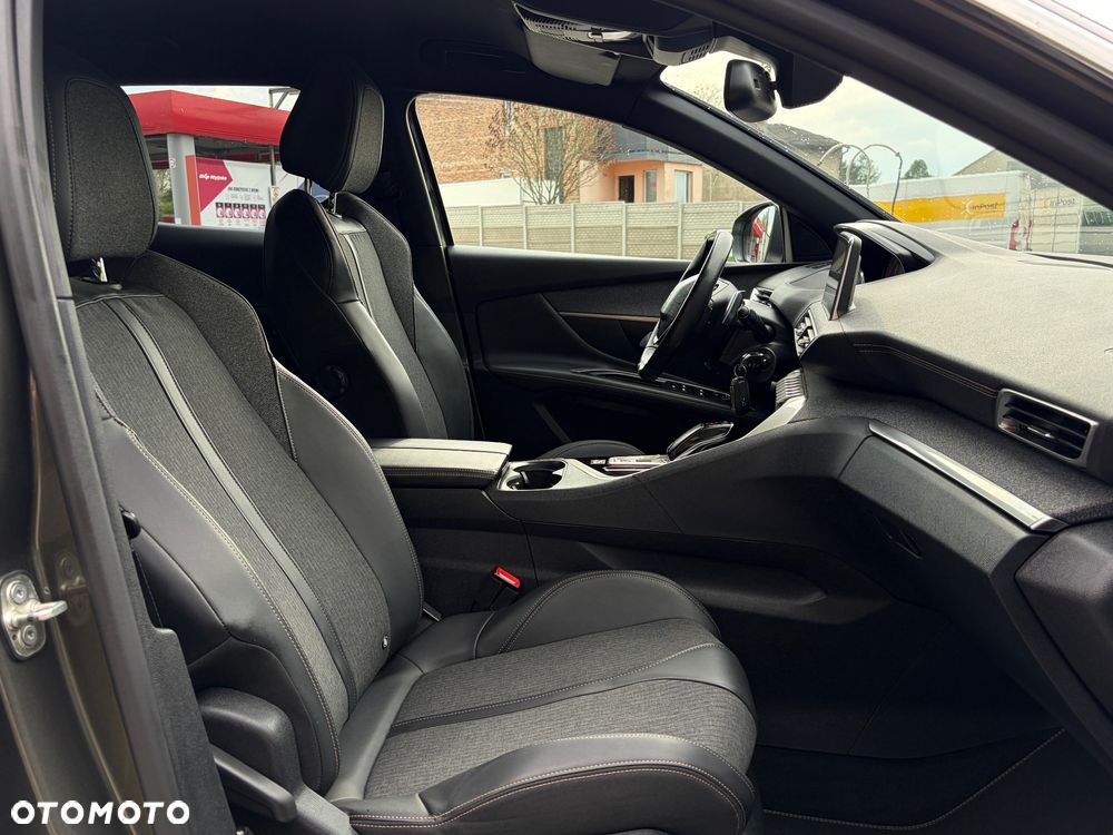 Peugeot 3008 1.6 PureTech GPF GT Line S&S EAT8 - 11