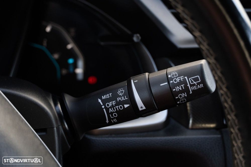 Honda Civic 1.0 i-VTEC Elegance Navi - 28