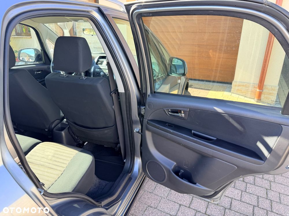 Fiat Sedici 1.9 Multijet DPF 4x4 Dynamic - 24