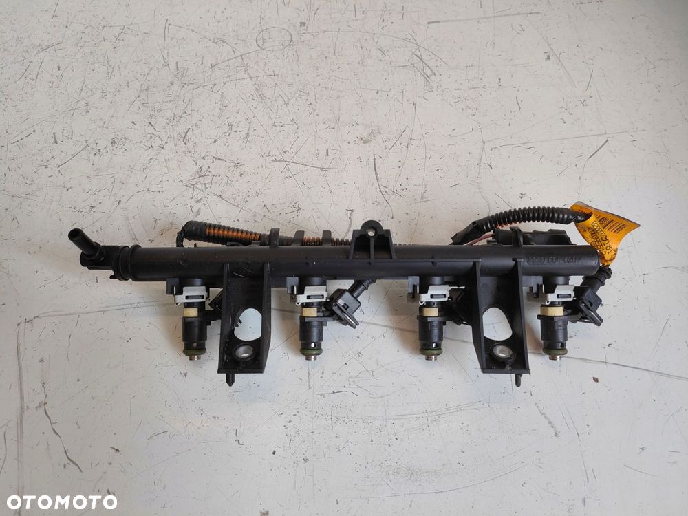 RENAULT CLIO III 1.2 LISTWA WTRYSKOWA WTRYSKIWACZ - 3