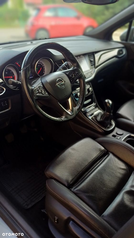 Opel Astra 1.6 D (CDTI) Start/Stop Sports Tourer Innovation - 18