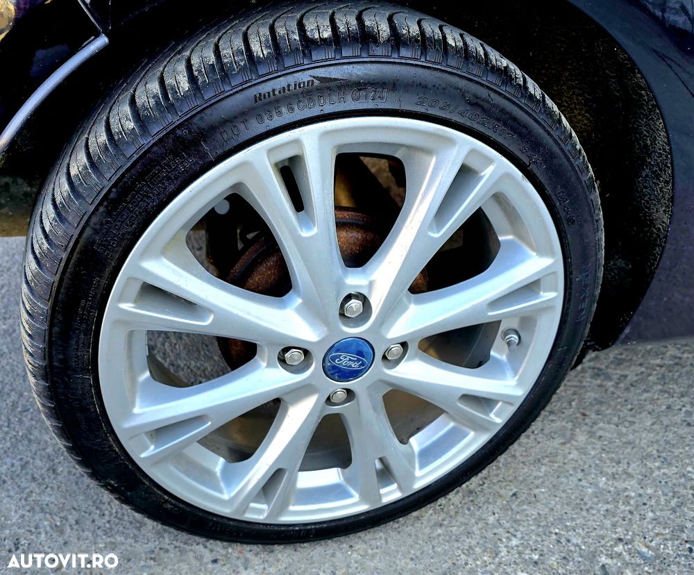 Ford Fiesta 1.5 TDCi ST-LINE - 26
