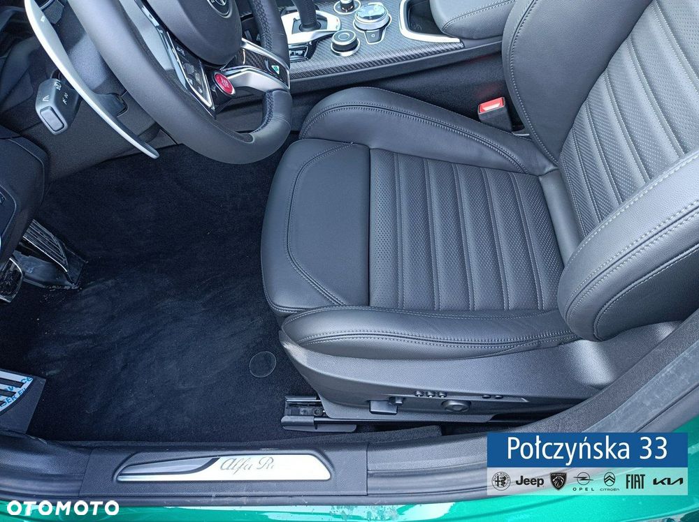 Alfa Romeo Giulia - 9