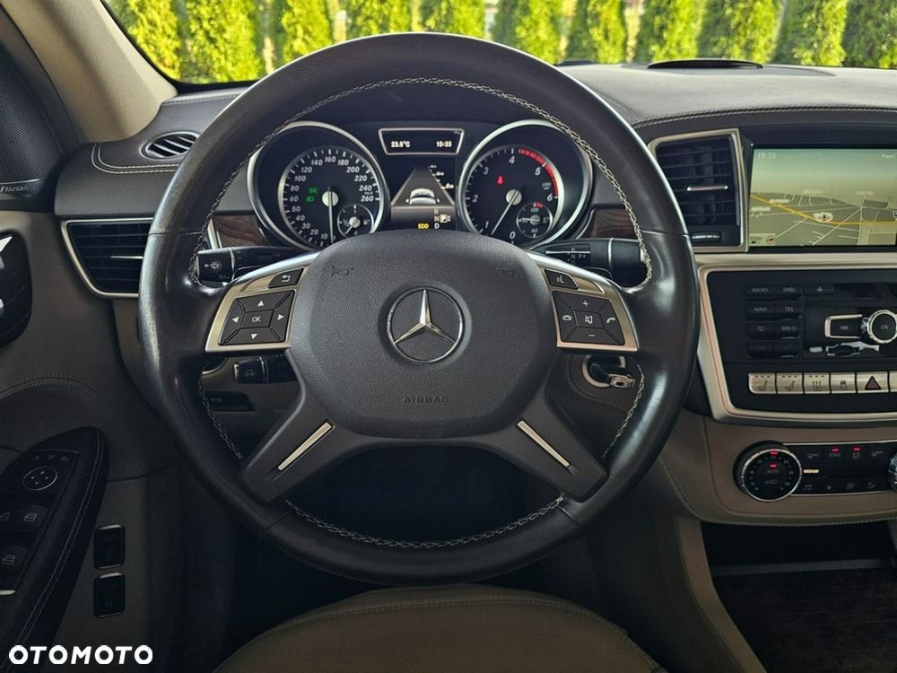 Mercedes-Benz GL 350 BlueTEC 4Matic 7G-TRONIC - 16
