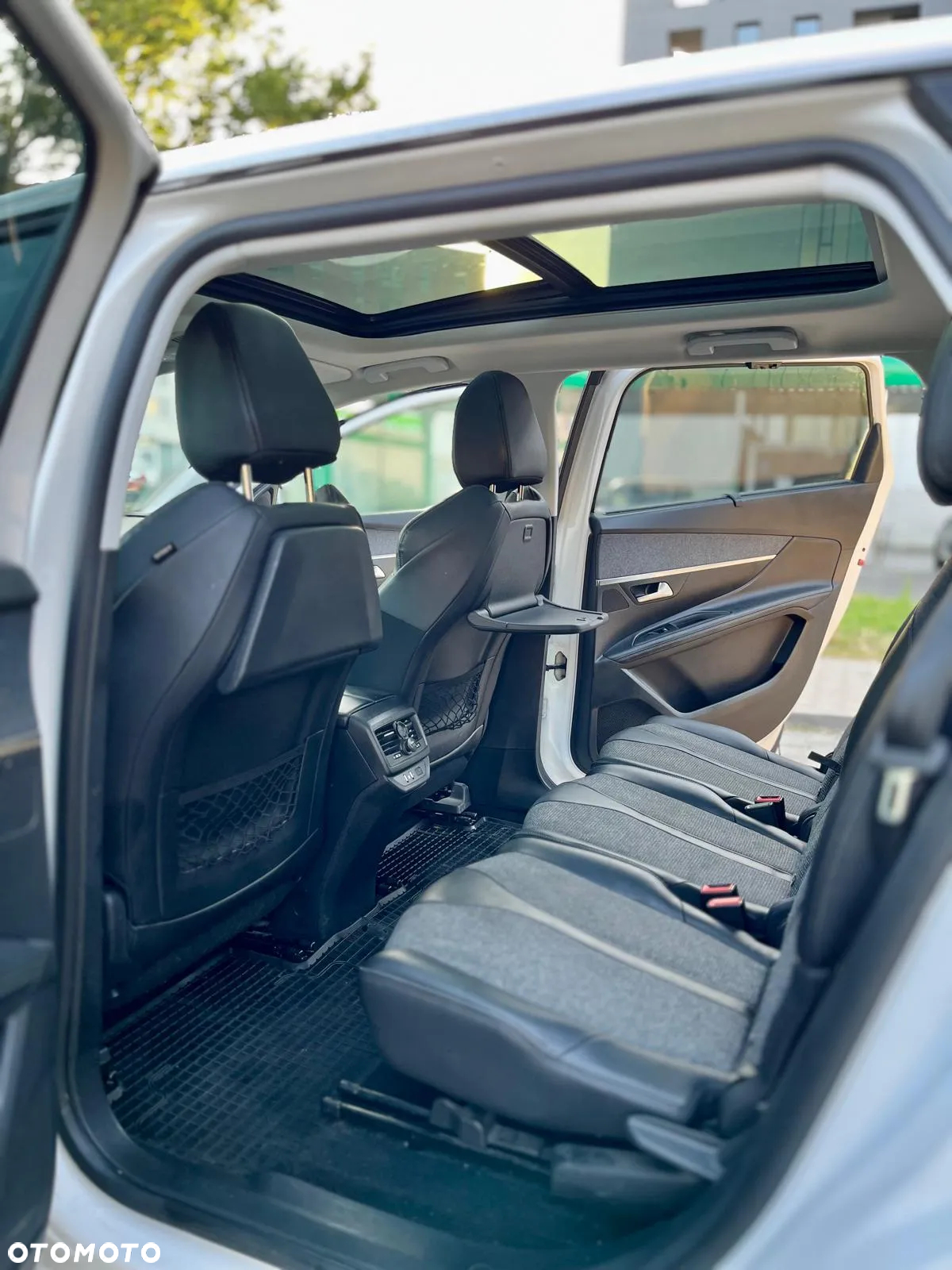 Peugeot 5008 1.6 BlueHDi Allure 7os - 19