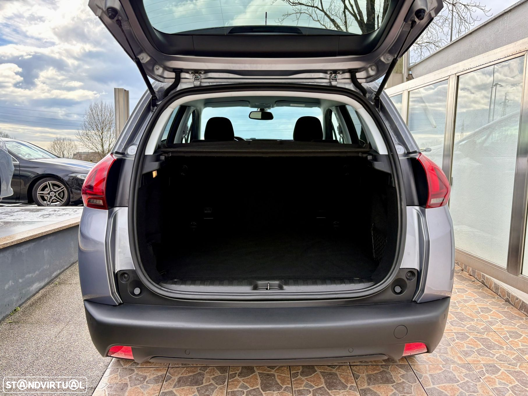 Peugeot 2008 1.2 PureTech Style - 5