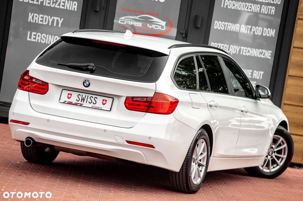 BMW Seria 3 320i Modern Line - 13