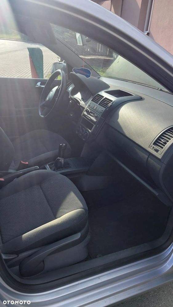 Volkswagen Polo - 6